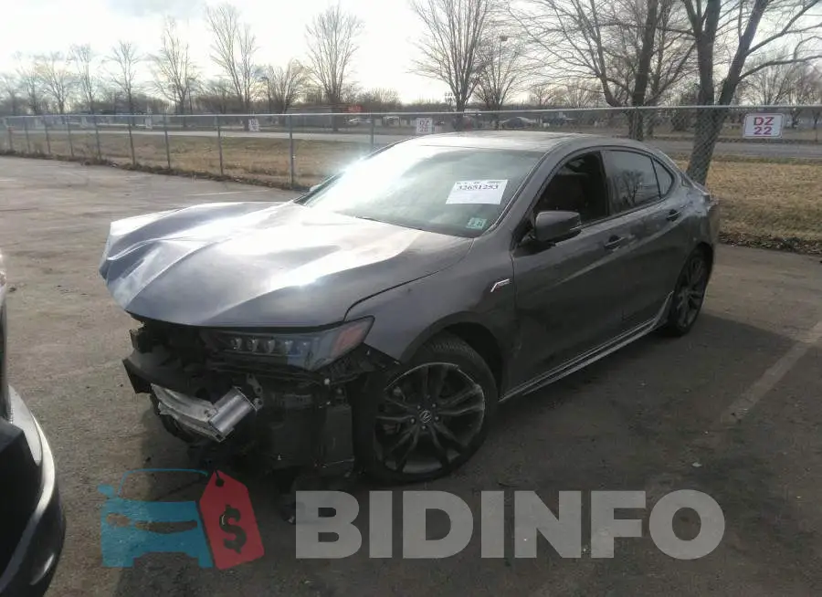 19UUB1F63KA001669 Photo# 2