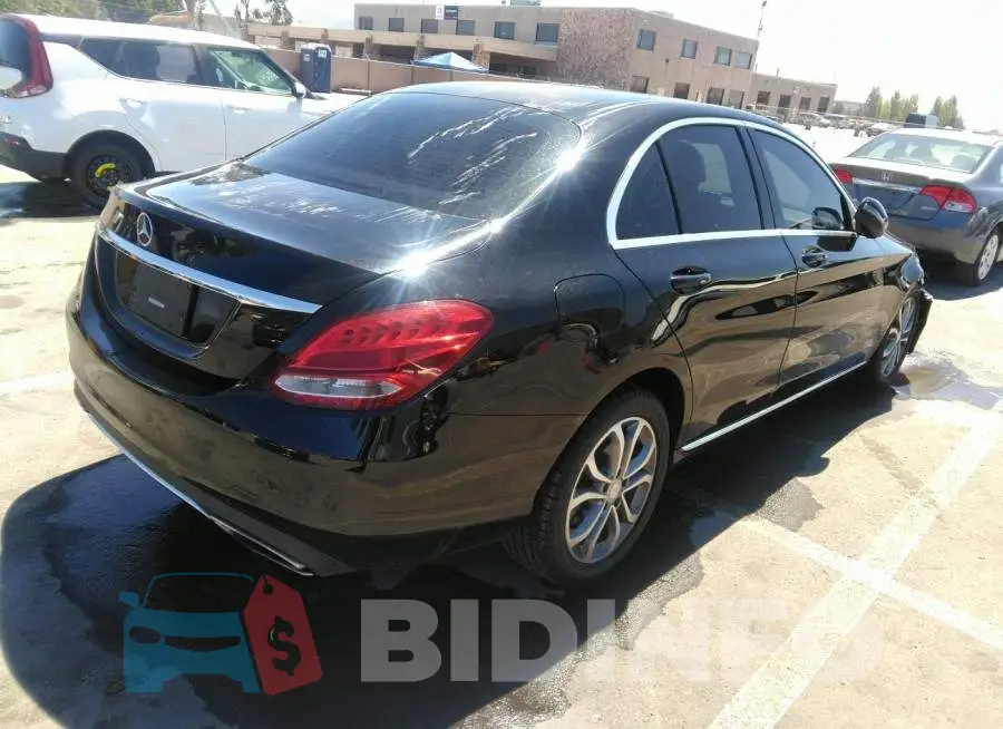 55SWF4KB5GU134818 Photo# 4