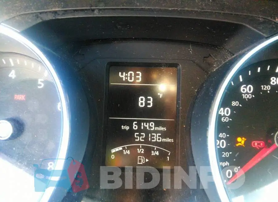 3VW167AJ7JM236353 Photo# 7