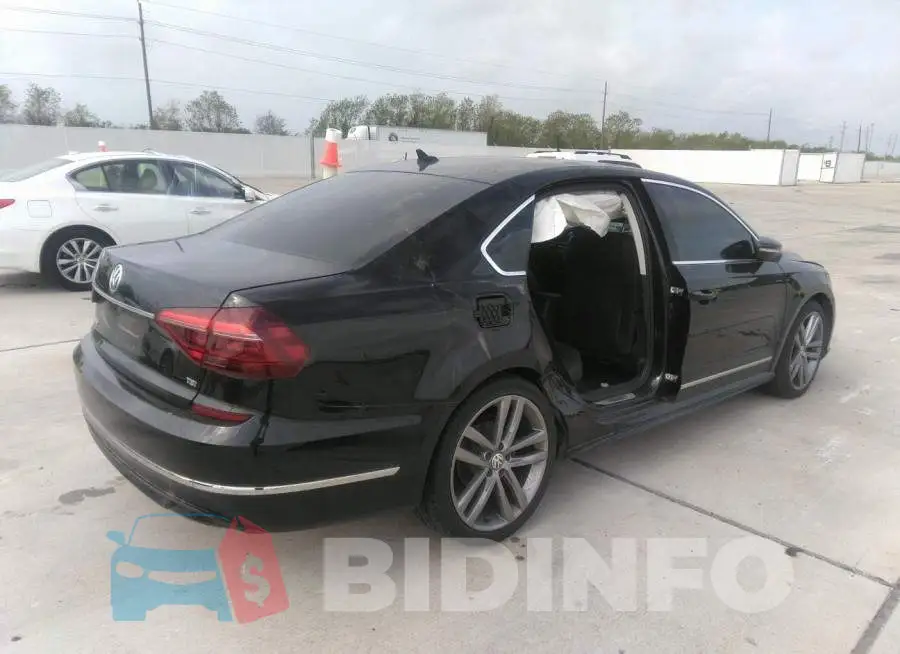 1VWDT7A30HC068364 Photo# 4