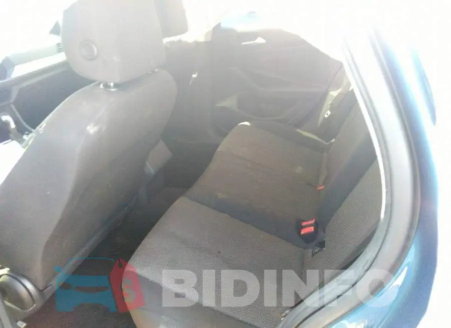 3VWCB7BU1KM237187 Photo# 8
