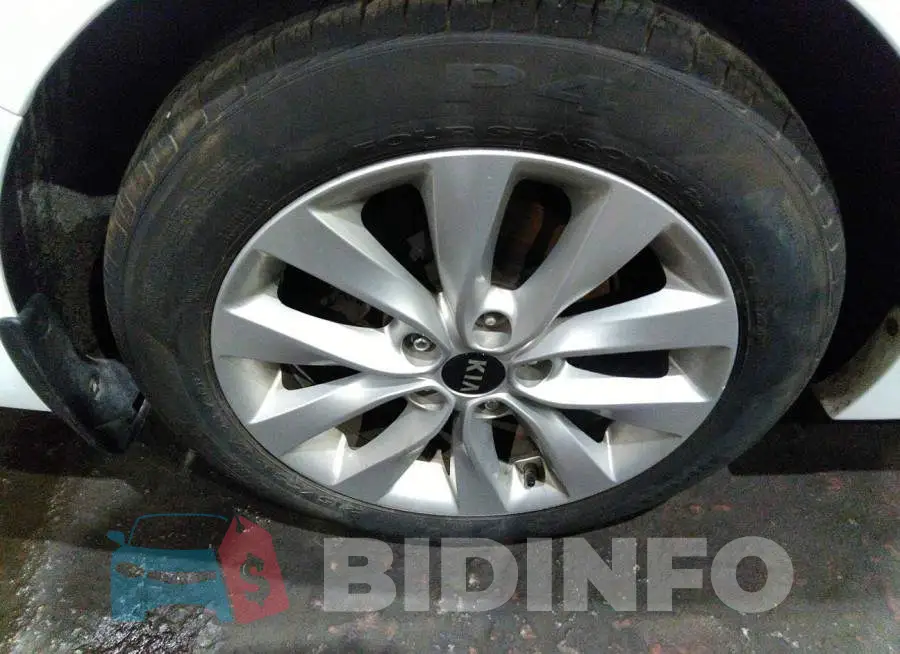 00XGT4L37JG263444 Photo# 8
