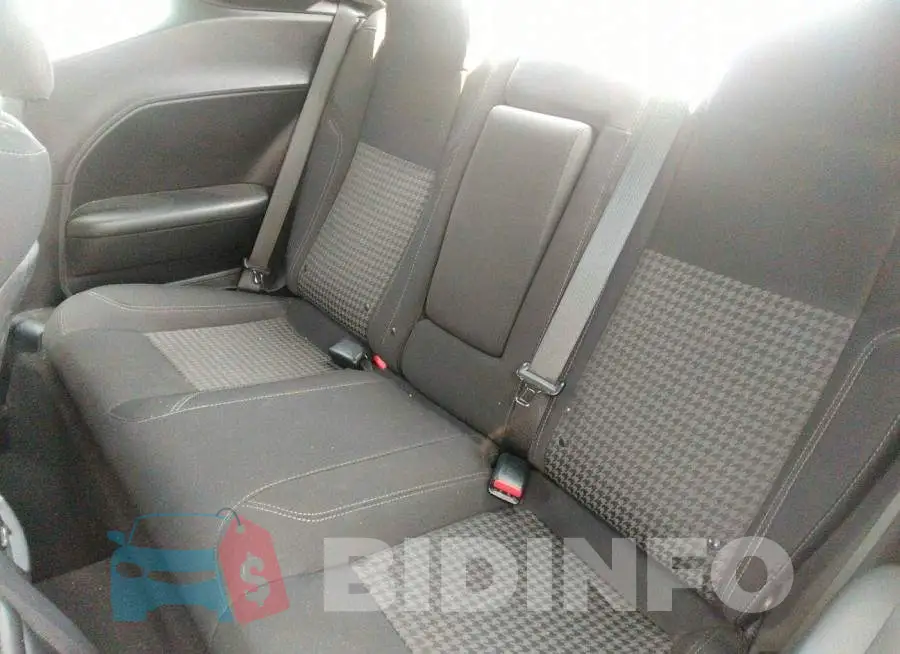 2C3CDZAG4KH620192 Photo# 8