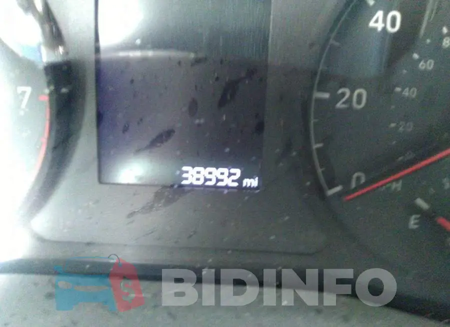 3KPC24A35KE070773 Photo# 7