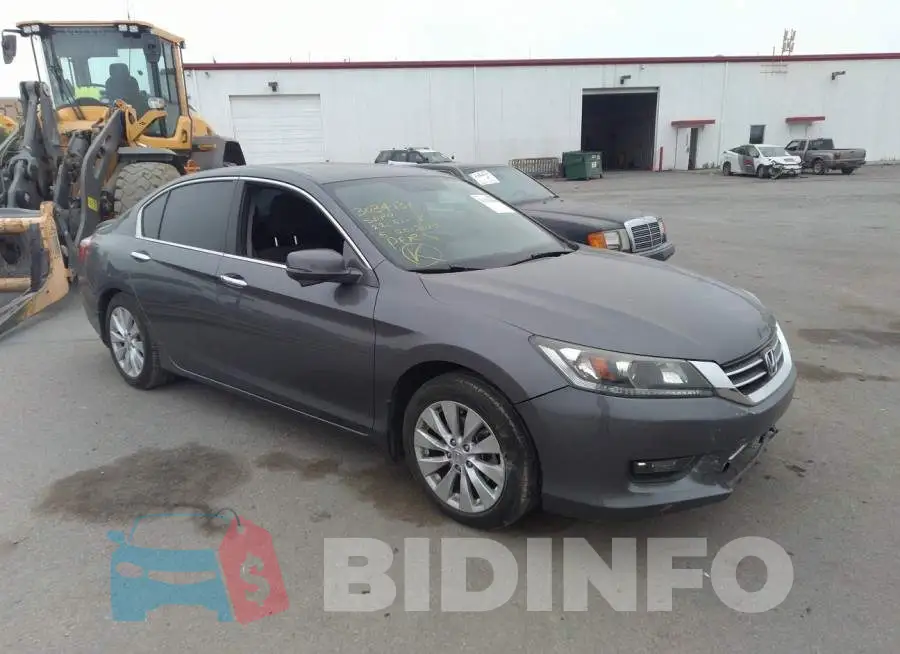 1HGCR2F76FA141789 Photo# 1