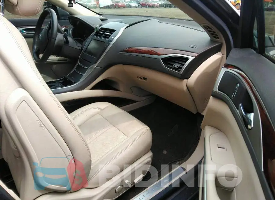 3LN6L2LU2GR620737 Photo# 5