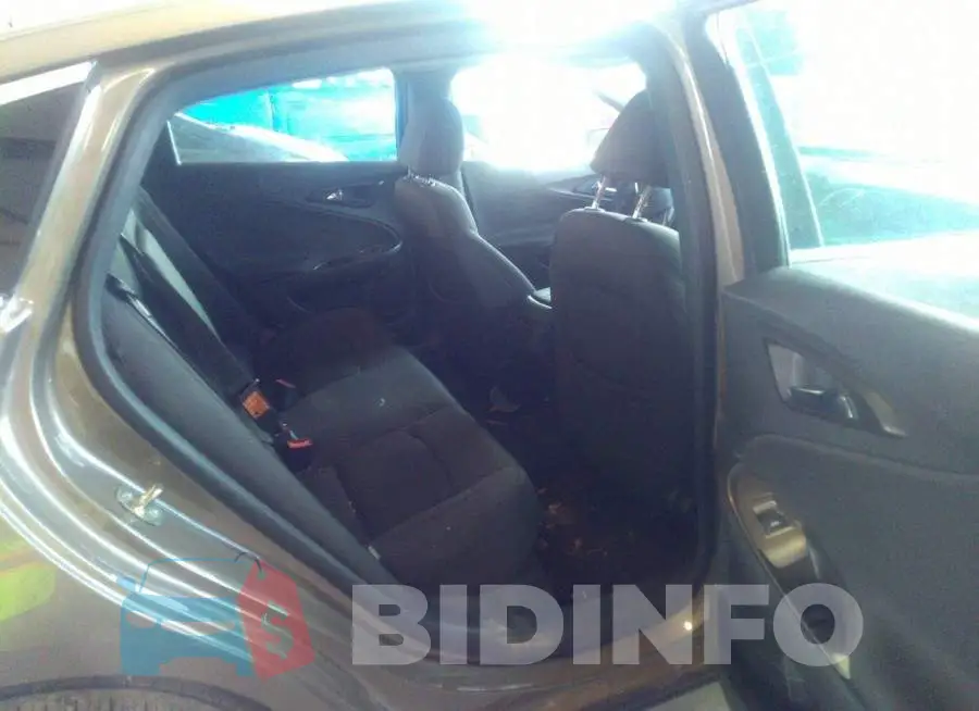 1G1ZD5ST2LF090360 Photo# 8