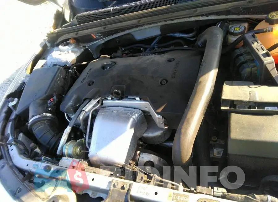 1G1ZE5SX8LF022113 Photo# 10