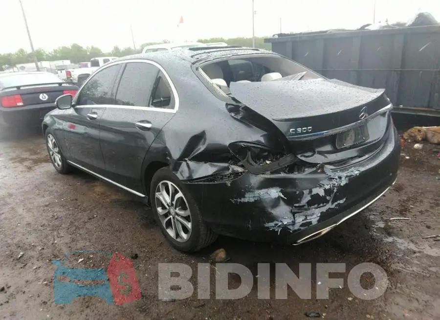 WDDWF4KB6GR128771 Photo# 3