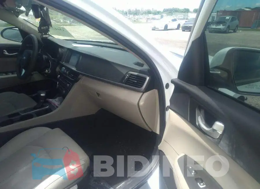 5XXGT4L31JG178597 Photo# 5