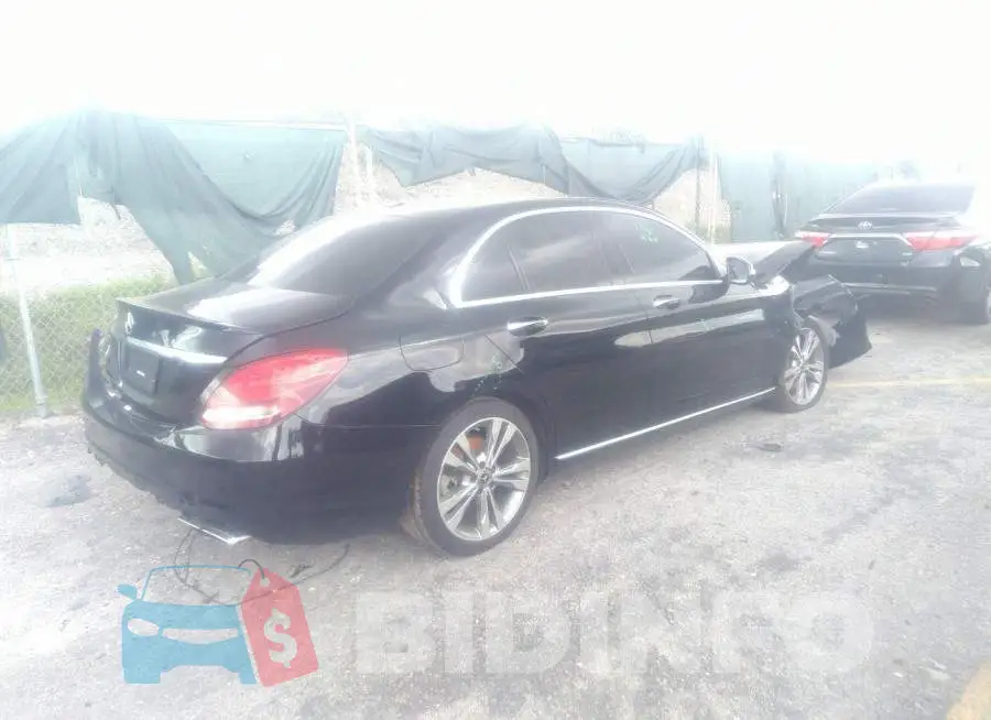 55SWF4JB6JU251073 Photo# 4