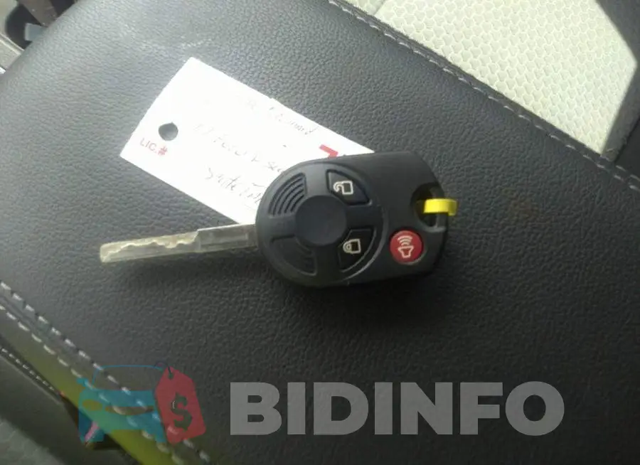 1FMCU0GDXJUA89981 Photo# 11