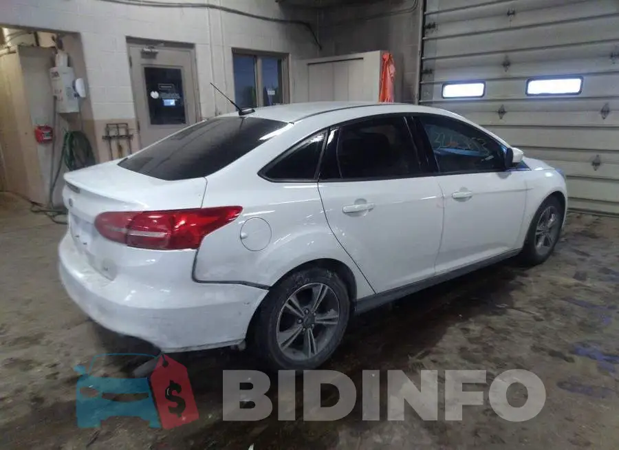 1FADP3F20JL311098 Photo# 4