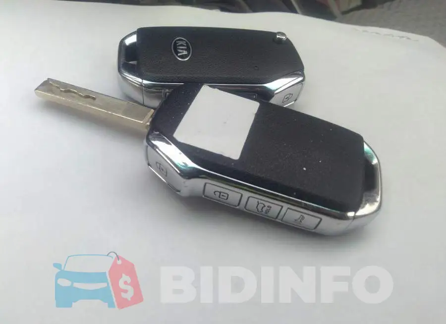 KNDJ63AU3M7758868 Photo# 11