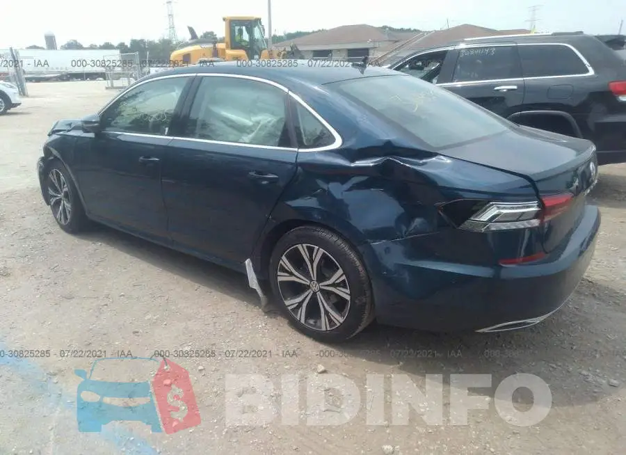 1VWCA7A32LC027745 Photo# 3