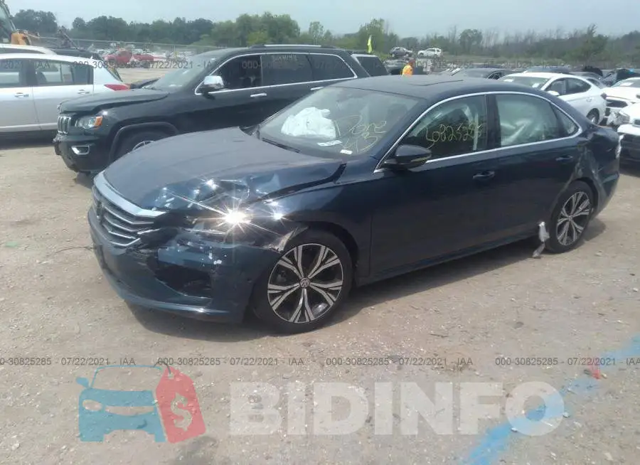 1VWCA7A32LC027745 Photo# 2