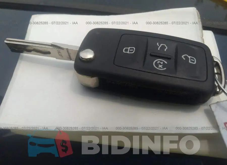 1VWCA7A32LC027745 Photo# 11