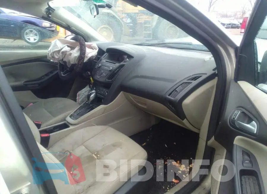 1FADP3F26GL310319 Photo# 5