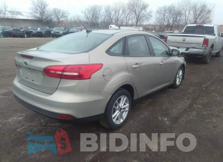 1FADP3F26GL310319 Photo# 4