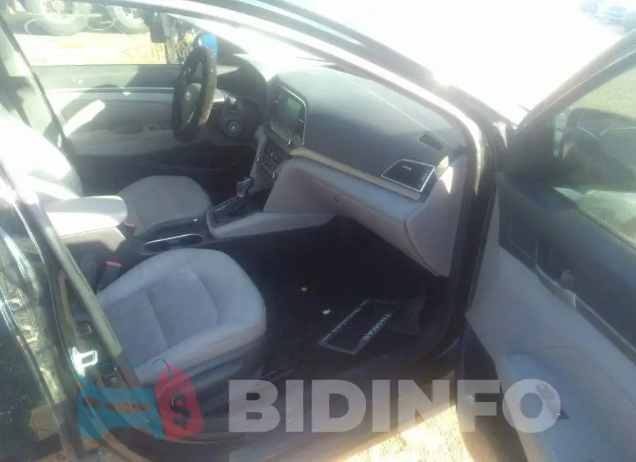 5NPD84LF2HH016054 Photo# 5