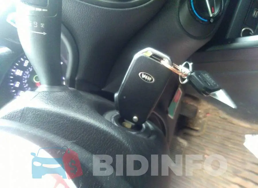 KNDJ23AU0M7768916 Photo# 11