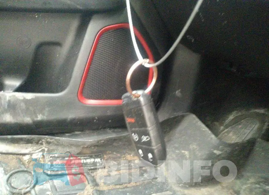 3C4NJDDBXJT207621 Photo# 11
