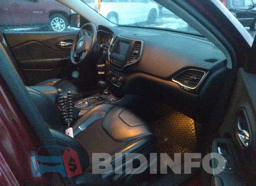 1C4PJMLB0KD320320 Photo# 5