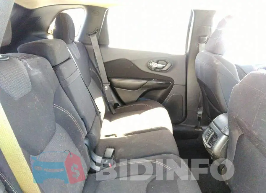 1C4PJLCS5GW107076 Photo# 8