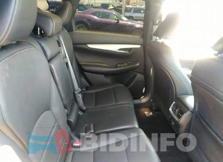 3PCAJ5M15LF100943 Photo# 8