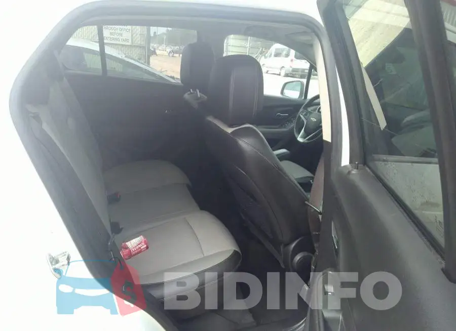 KL7CJLSB3FB216848 Photo# 8