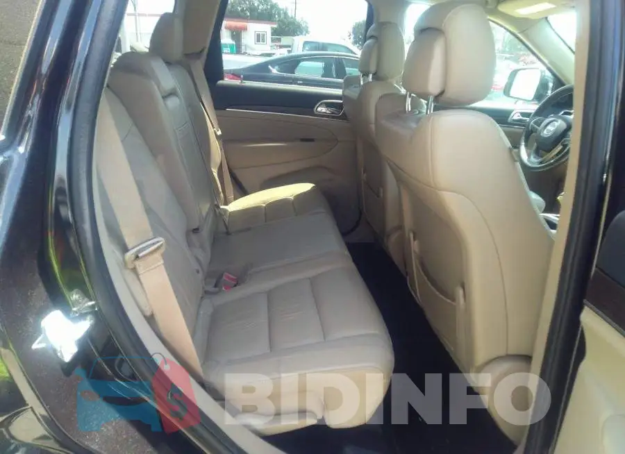 1C4RJEBG9FC727933 Photo# 8