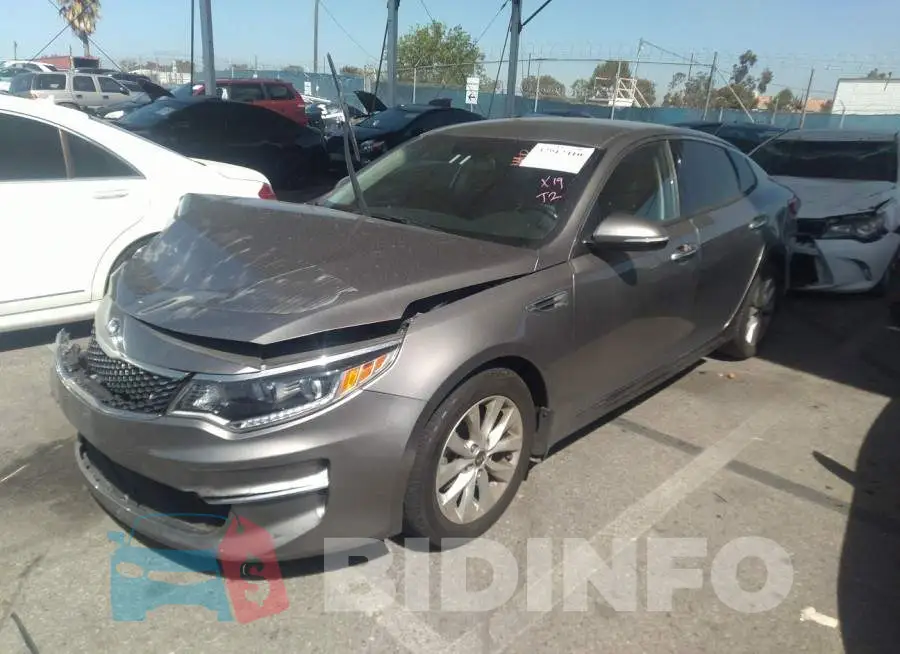 5XXGU4L38JG221586 Photo# 2