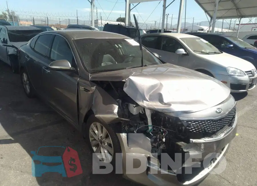 5XXGU4L38JG221586 Photo# 1