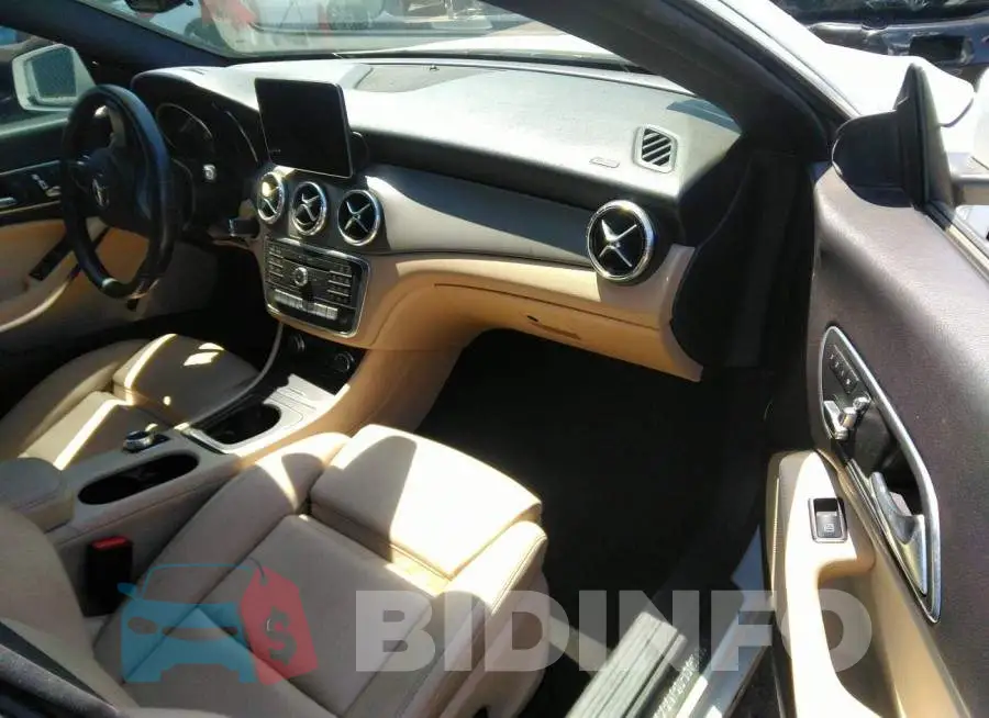 WDDSJ4EB2JN690352 Photo# 5