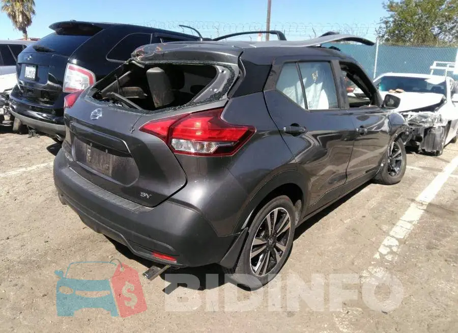 3N1CP5CU5KL511426 Photo# 4