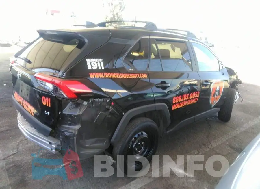 2T3H1RFV3MC166880 Photo# 4
