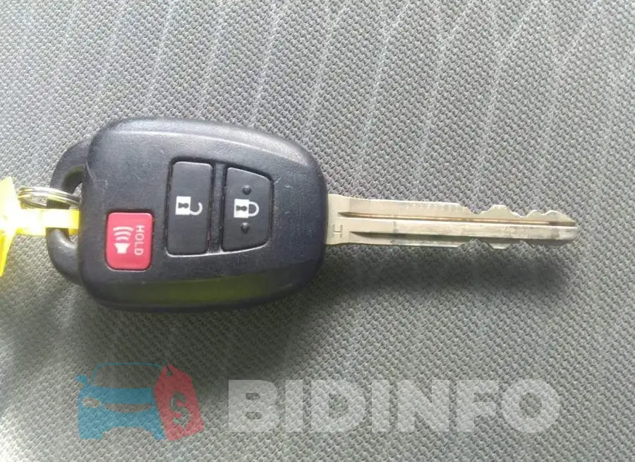3TMCZ5AN4HM118023 Photo# 11