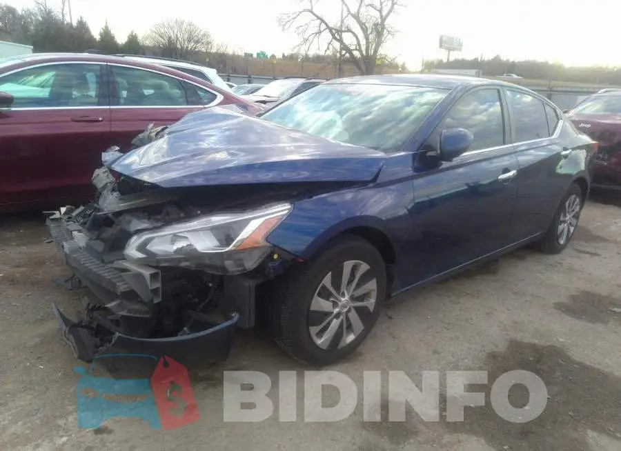 1N4BL4BV5KC131951 Photo# 2