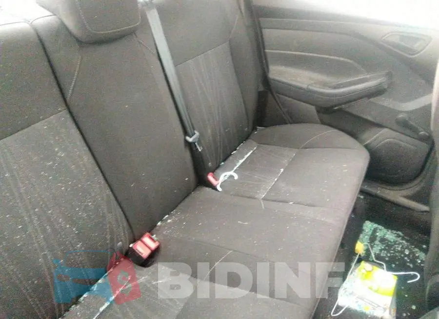 1FADP3E26HL254286 Photo# 8