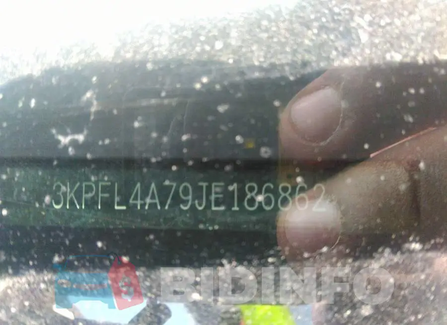 3KPFL4A79JE186862 Photo# 9