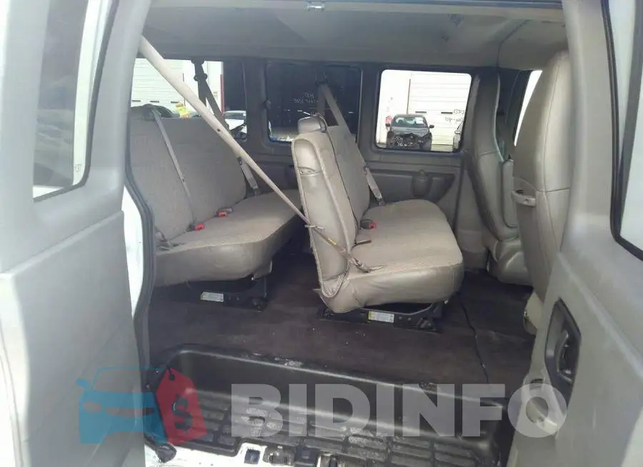 1GAZGPFG5L1209743 Photo# 8