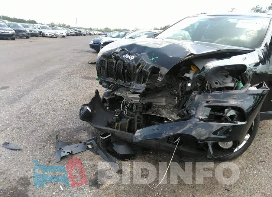1C4PJLLB6JD540554 Photo# 6