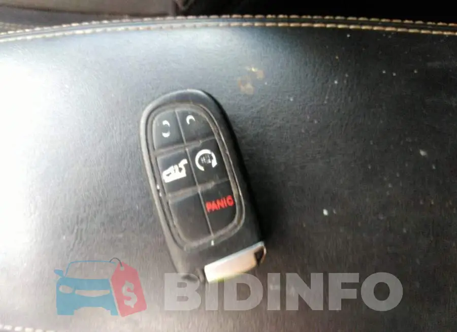 1C4PJLCB1GW180171 Photo# 11