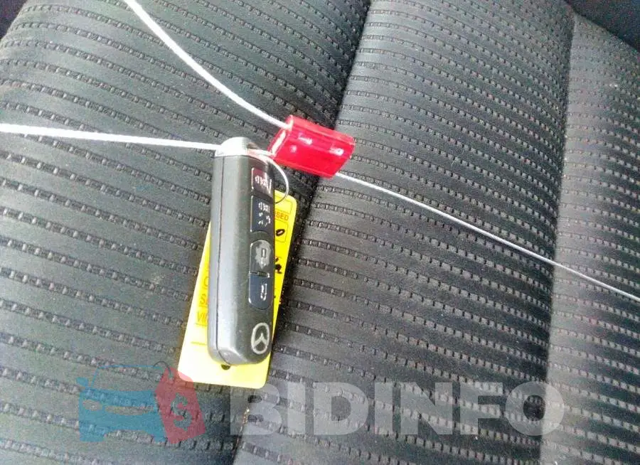 JM1GJ1U54F1224155 Photo# 11