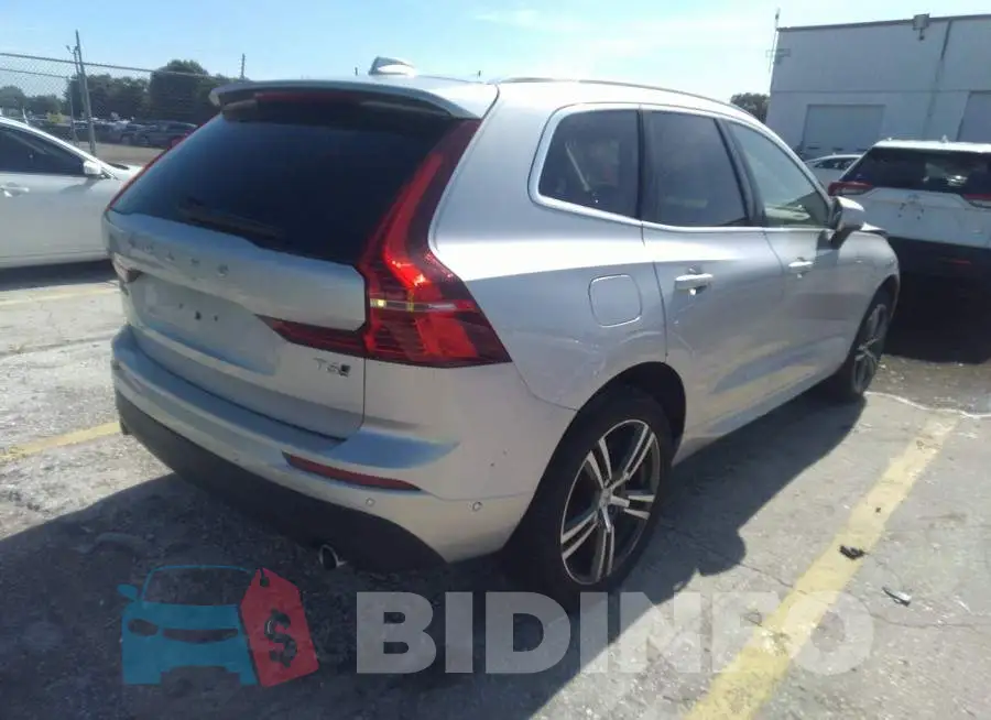 LYVA22RK8JB097029 Photo# 4