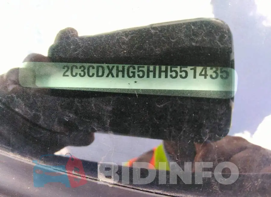 2C3CDXHG5HH551435 Photo# 9