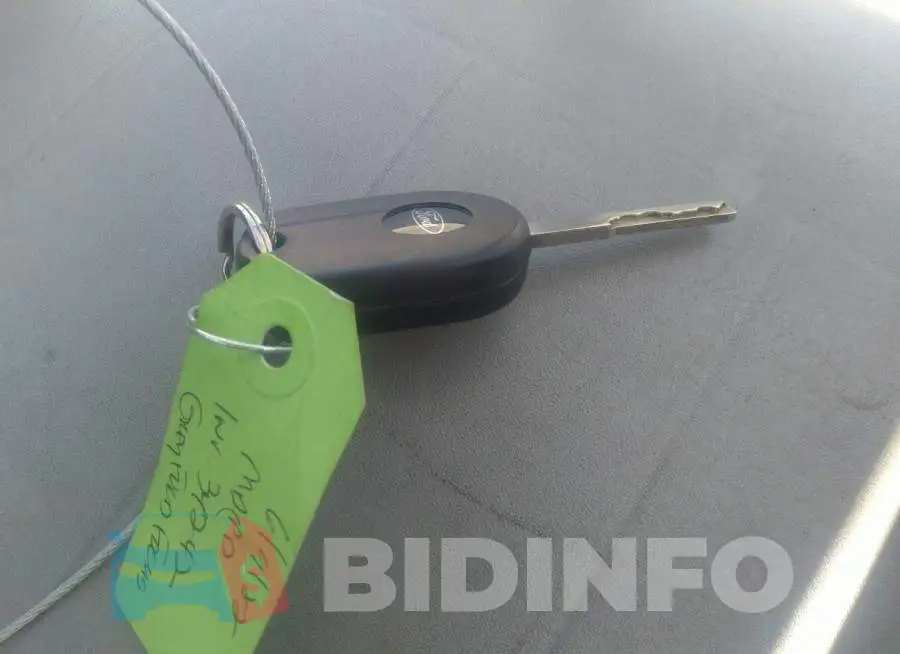 1FADP3F20JL291628 Photo# 11