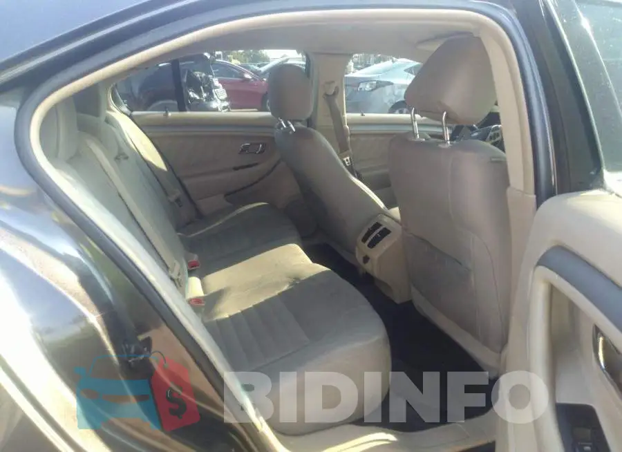 1FAHP2D83HG146153 Photo# 8