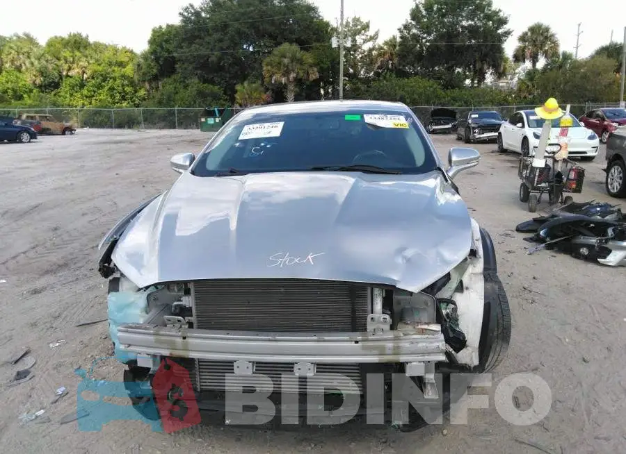 3FA6P0H98GR375157 Photo# 6