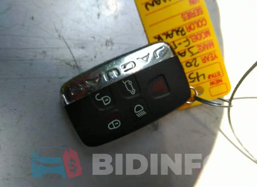 SADCJ2BV6HA884647 Photo# 11
